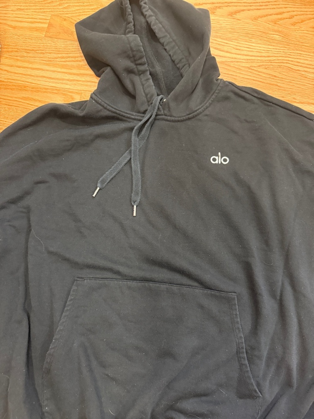 ALO Yoga Men’s Black Pullover Hoodie